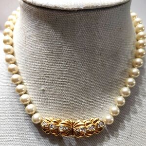 Swarovski Swan Signed Crystal Faux Pearl Collar Necklace